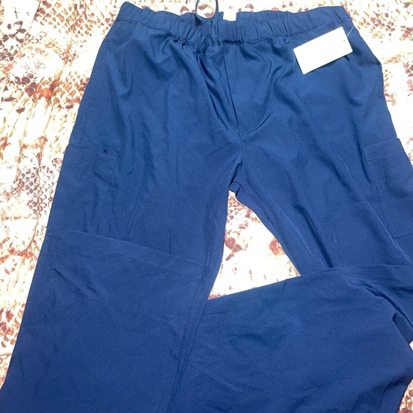 Med couture mens. Cargo scrubs - Picture 2 of 5